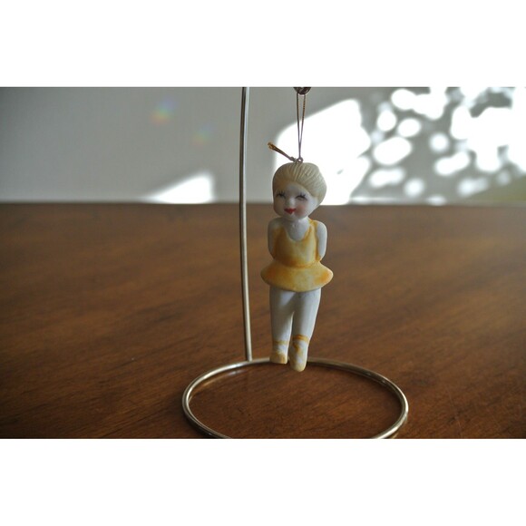 Lot of 2 Vintage 1990s Porcelain Bisque Ballerina Ornaments Lillian Vernon 3.75" - Picture 8 of 10